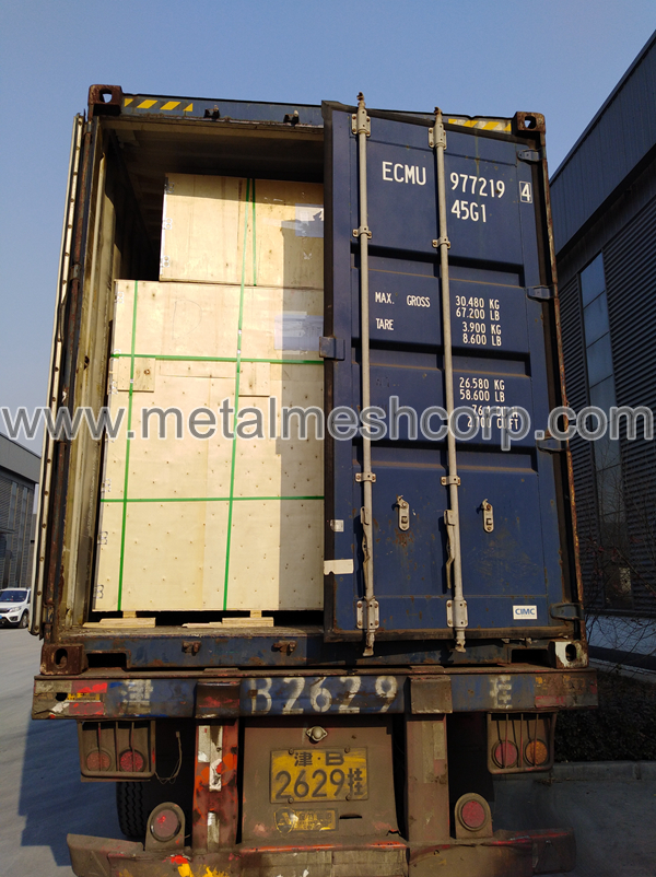 Powder Coated Expanded Metal Mesh for Ceilings and Cladding