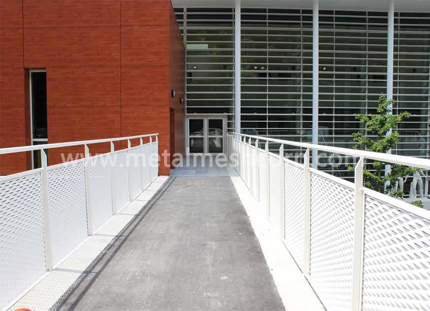 Expanded Mesh Railings for Bridge