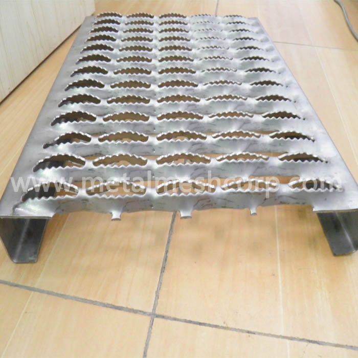 Stainless Steel Grip Strut Grating 